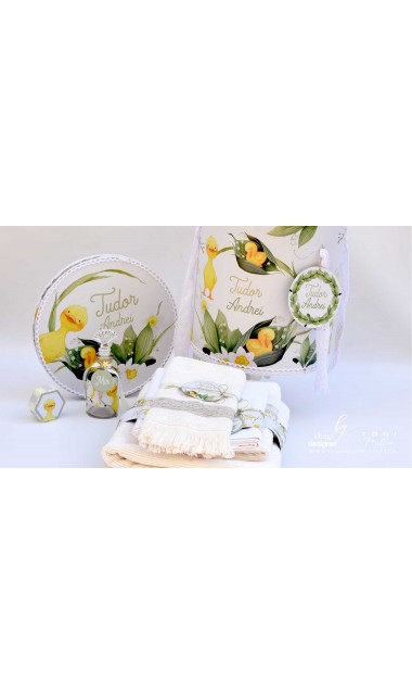 Trusou botez cu ratuste, narcise si flori de margaritar Mac Mac 23
